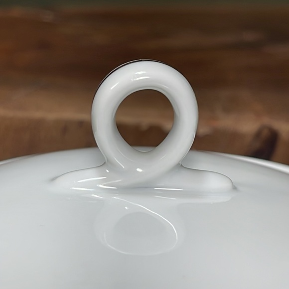 Fukagawa Arita Hand Painted Teapot - Picture 9 of 16